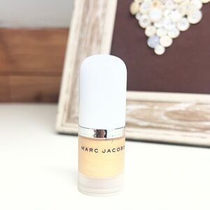 Marc Jacobs Dew Drops highlighter
